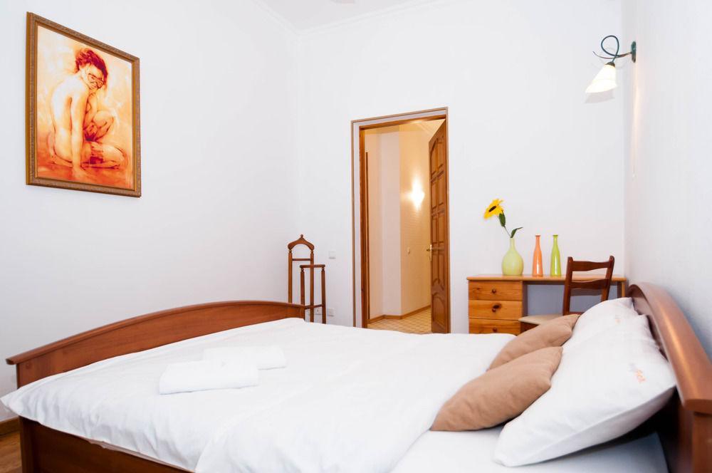Hostel Kreschatik Kiev Eksteriør bilde